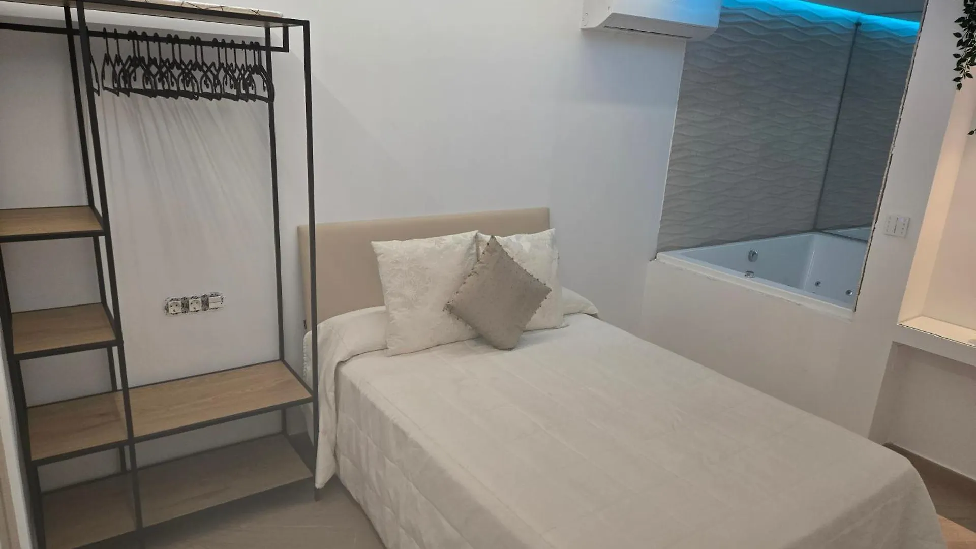 Apartamentos El Mamut, Sierra Nevada , Paz, Wifi Relax Spain